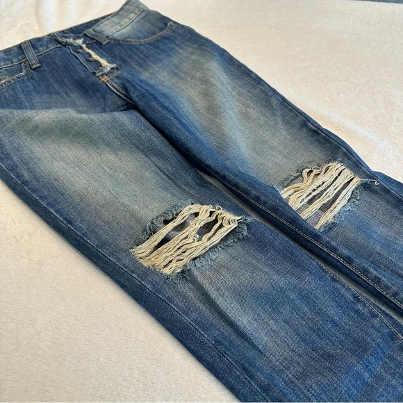 Carmar High Rise Distressed Festival Jeans - Picture 9 of 12